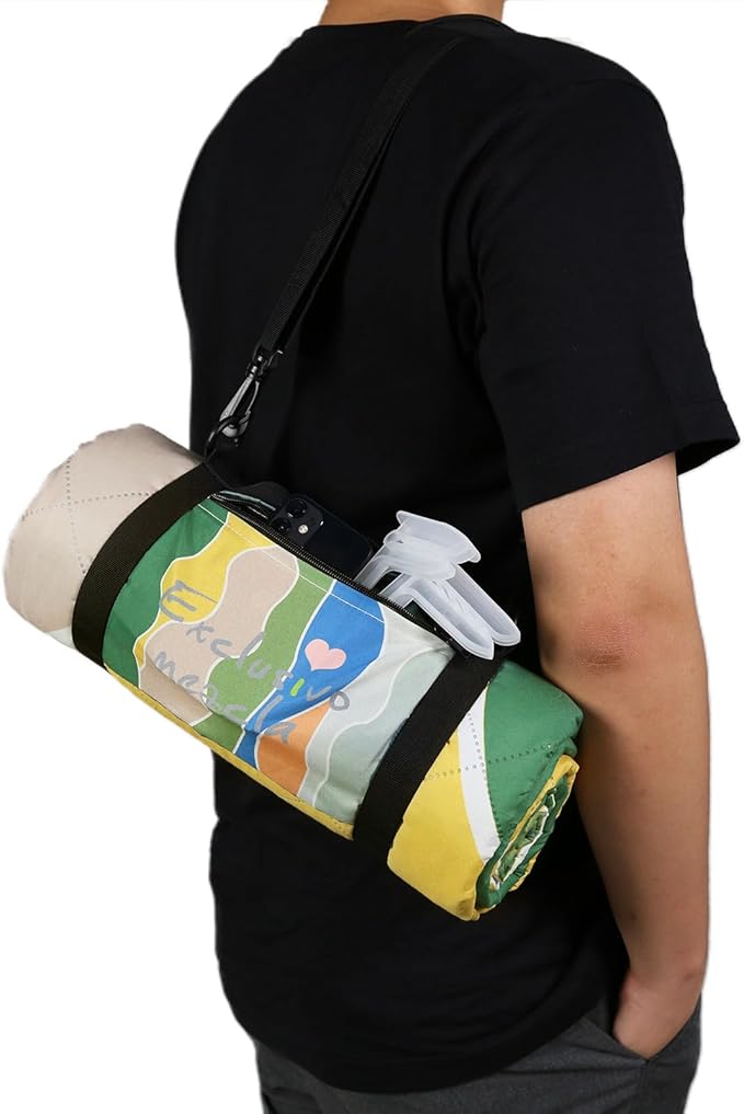 Exclusivo Mezcla Waterproof Picnic Blanket 60x80 Inches Large Multicolor Floral Polyester Sandproof Modern Camping Blanket