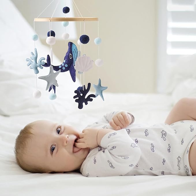 Baby Mobile Wind Chime Sea Creatures, Whale Mobile Wind Chime, Baby Bed Hanging Game Mobile for Children's Room Children's Bed Decor