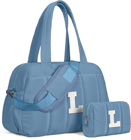 Initial Duffle Bag, Yoga Bags for Women，Overnight Bag with Wet Pocket，Lightweight Work Bags Personalized Gym Tote with Makeup Pouch-Gifts for Women Birthday