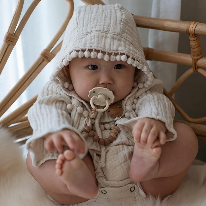 FRIGG Daisy SilkySoft Silicone Baby Pacifier | Made in Denmark | BPA-Free (Dark Navy/Sandstone, 6-18 Months)