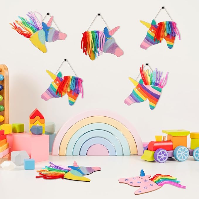 Geelin 24 Pcs Christmas Wooden Horse Craft Western Ornament Unfinished Wooden Cutouts Horse Painting Kit Unicorn Ornament DIY Cowboy Craft Paint Your Own Art for Christmas Party Favors(Unicorn)