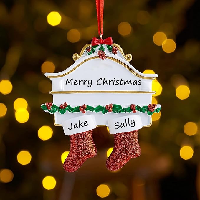 Personalized Christmas Ornaments 2025 Family of 2/3/4/5/6/7/8 Custom Christmas Stocking Ornament with Names Customized Ornaments for Xmas Tree,Family of 7
