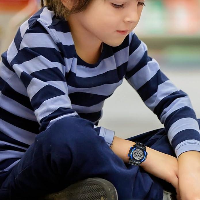 Kids Watch,Boys Watch for 3-15 Year Old Boys,Digital Sport Outdoor Multifunctional Chronograph LED 50 M Waterproof Alarm Calendar Analog Watch for Children with Silicone Band,Kids Gift